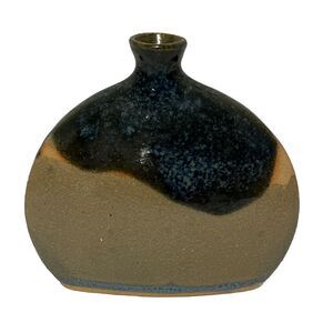 Beautiful Flounder Pottery Bud Vase Stunning Glaze Blue Gray 4.5” Tall